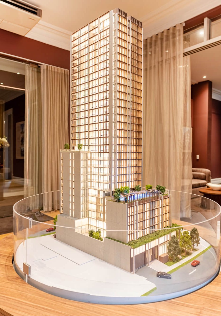 Celine-Hycorp Hero to Use