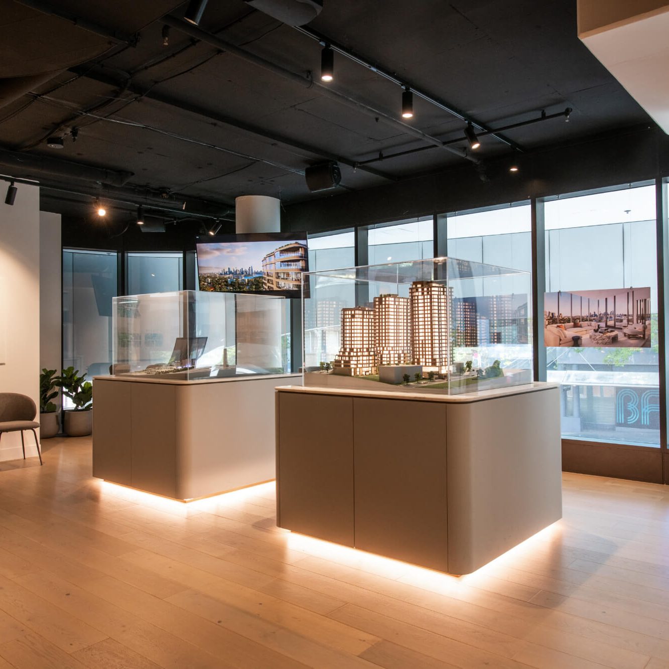 Landmark-Quarter-Hero